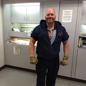 Meet your Posher, Robert